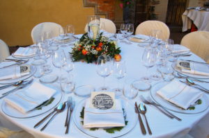 Tavolo apparecchiato banqueting & catering